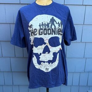 Blue Graphic Tee with Skull Design Goonies Large blue Unisex
